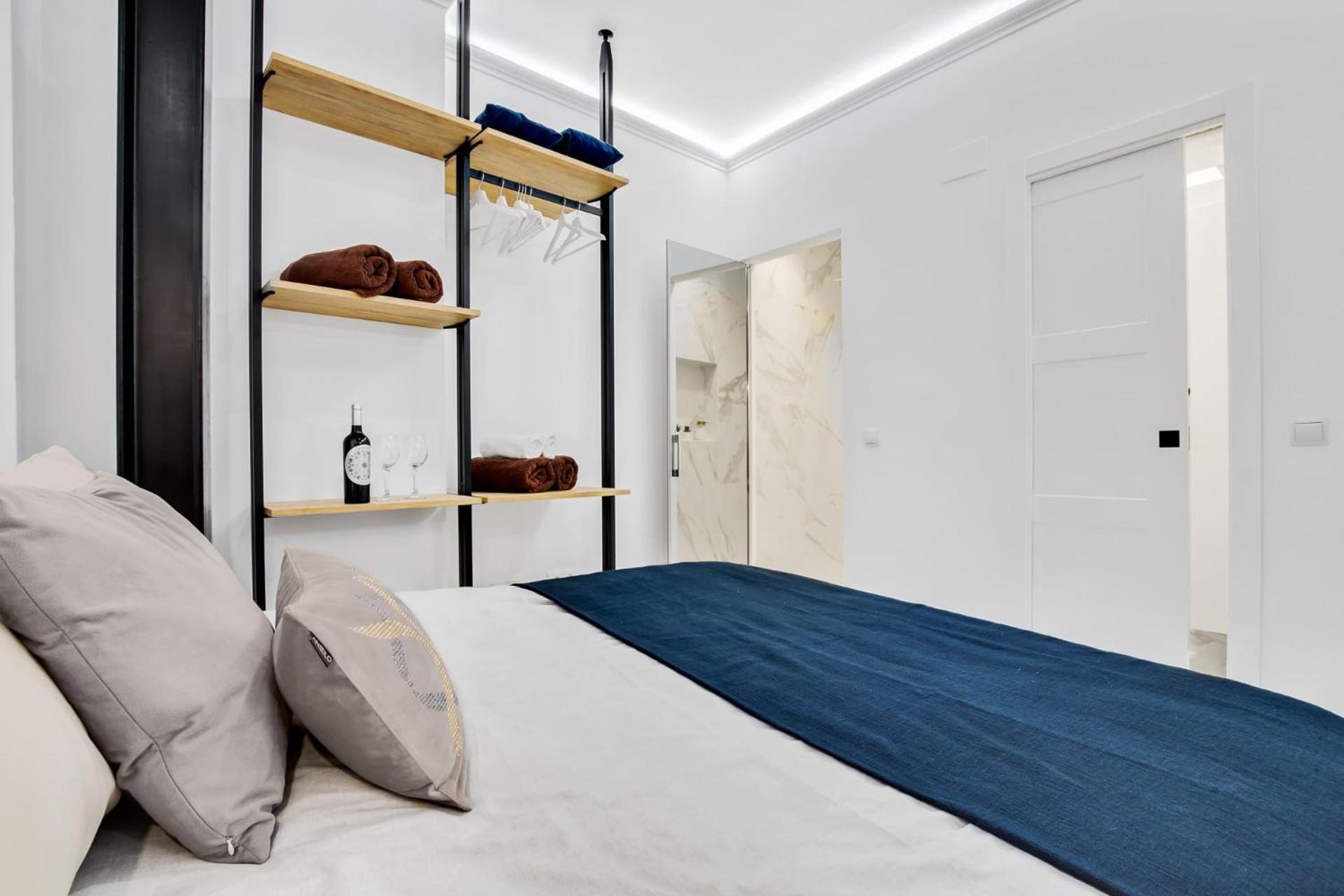 Апартаменты Apartamento En El Centro De Малага Экстерьер фото